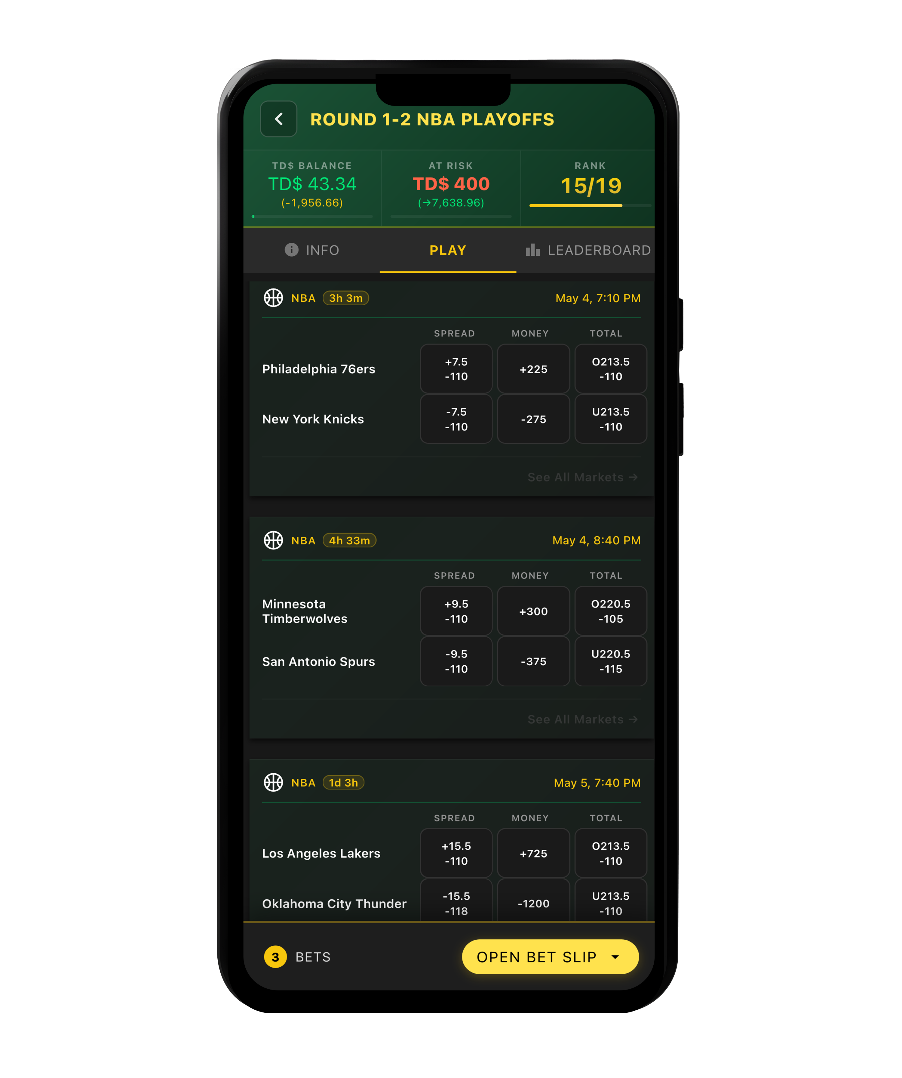 Live play: brackets, odds, and balances stay current as the game moves.